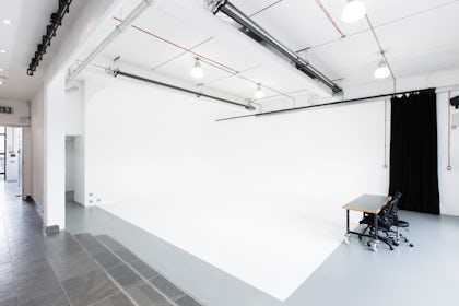 Studio 3 2