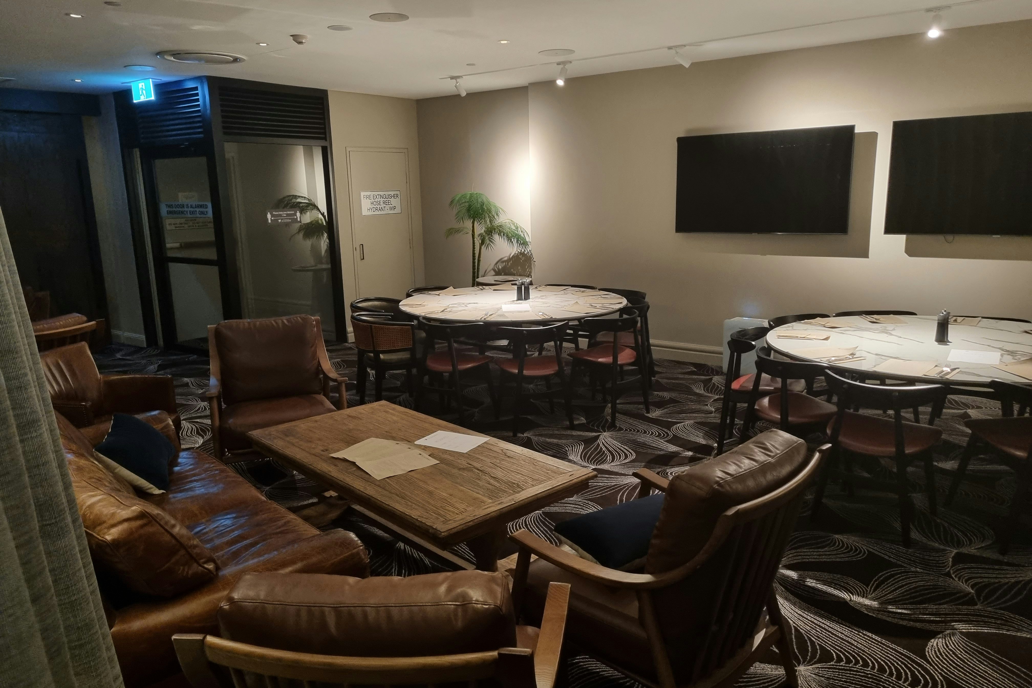 The Castlereagh, Level 1 10