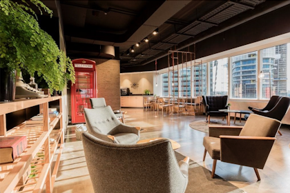 Business Lounge 1
