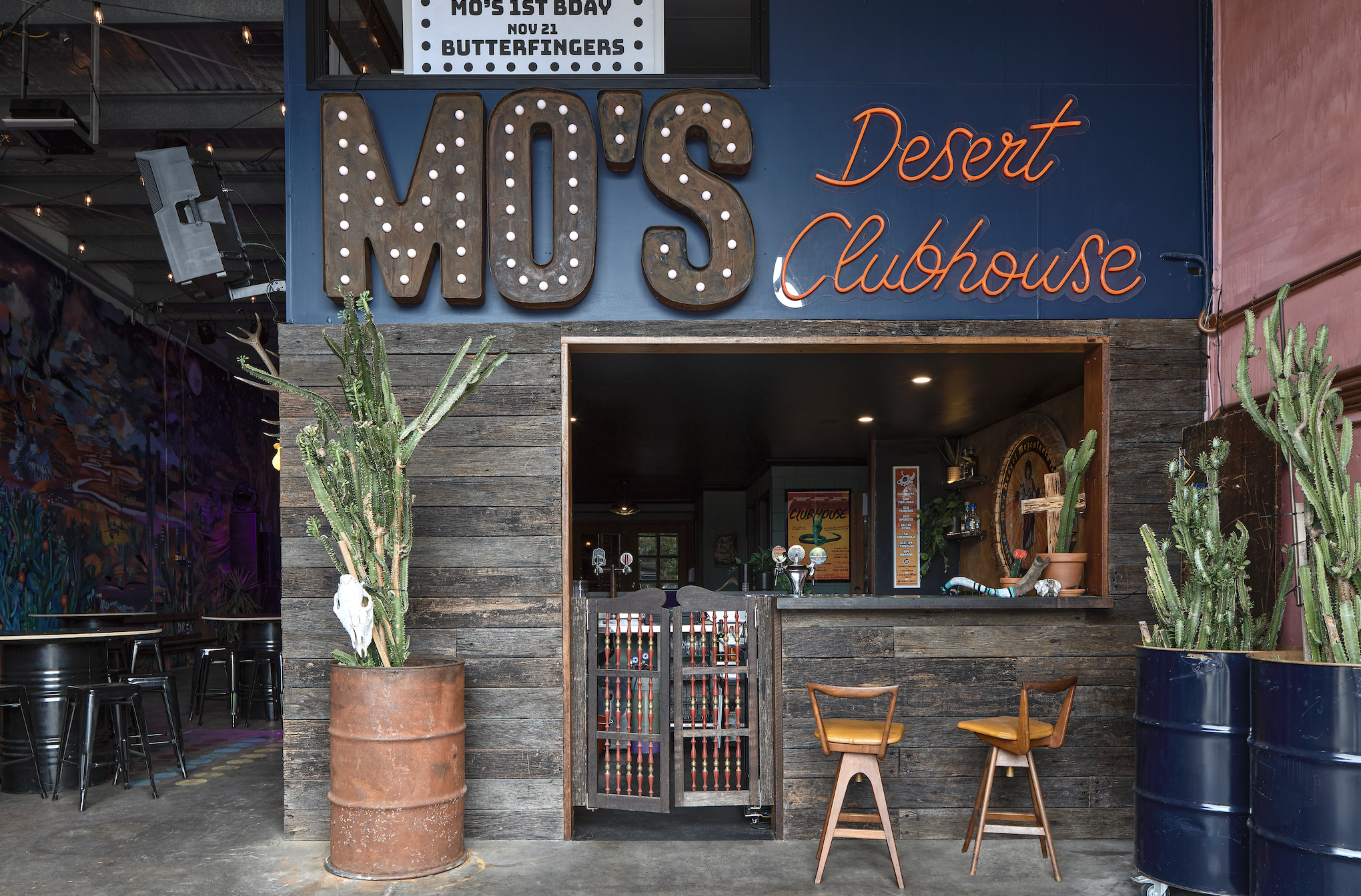 Mo's Desert Clubhouse - The Warehouse