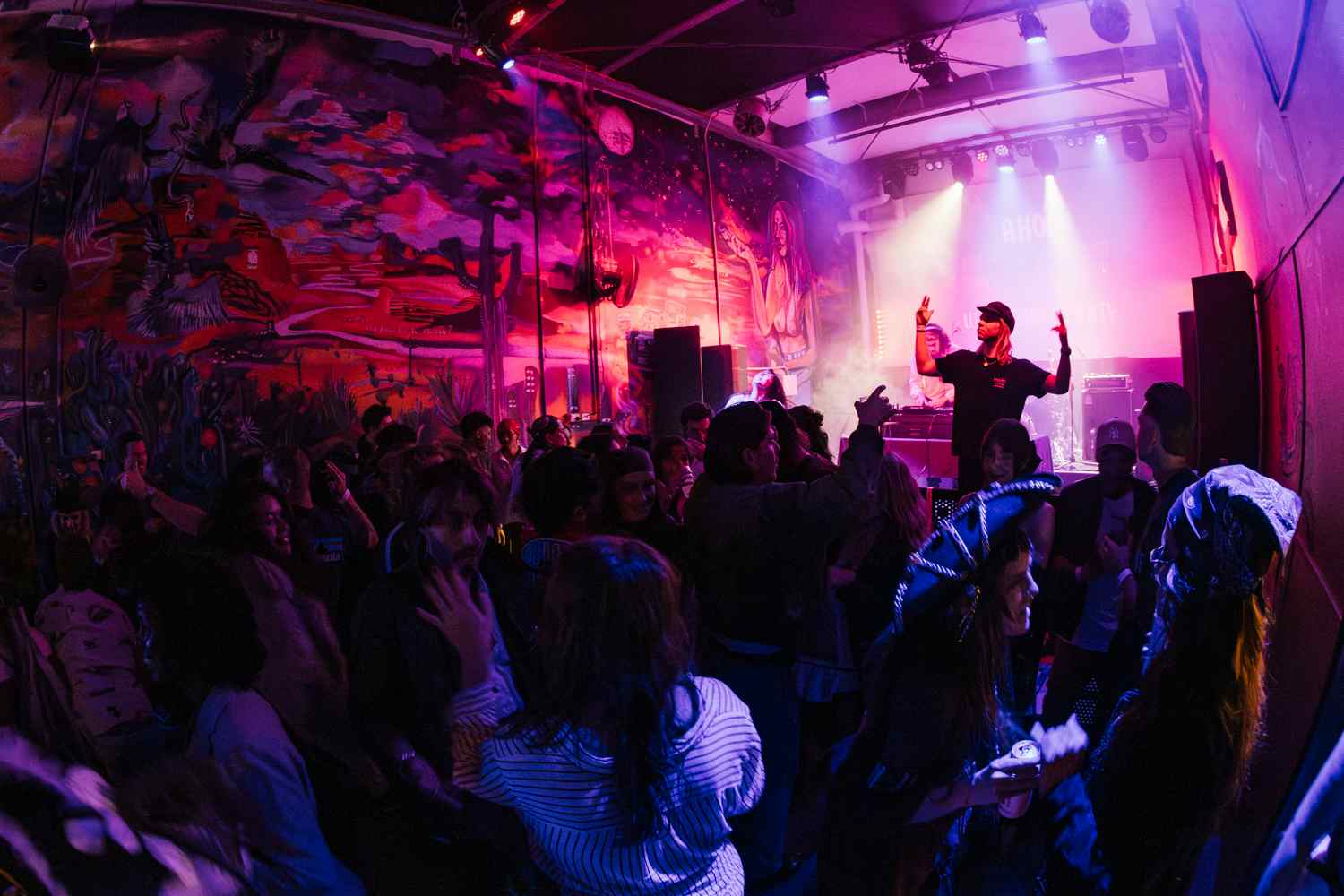 Mo's Desert Clubhouse - The Warehouse 13