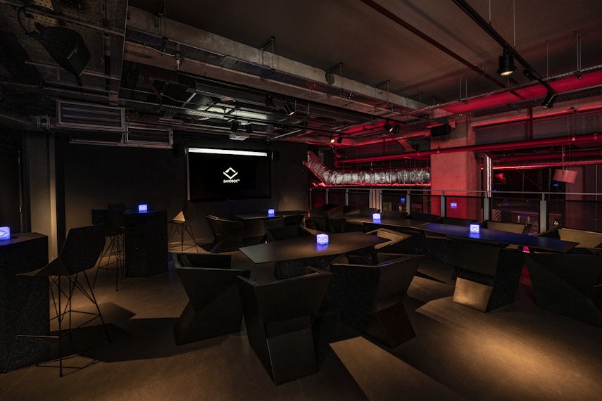 Mezzanine 3D tour