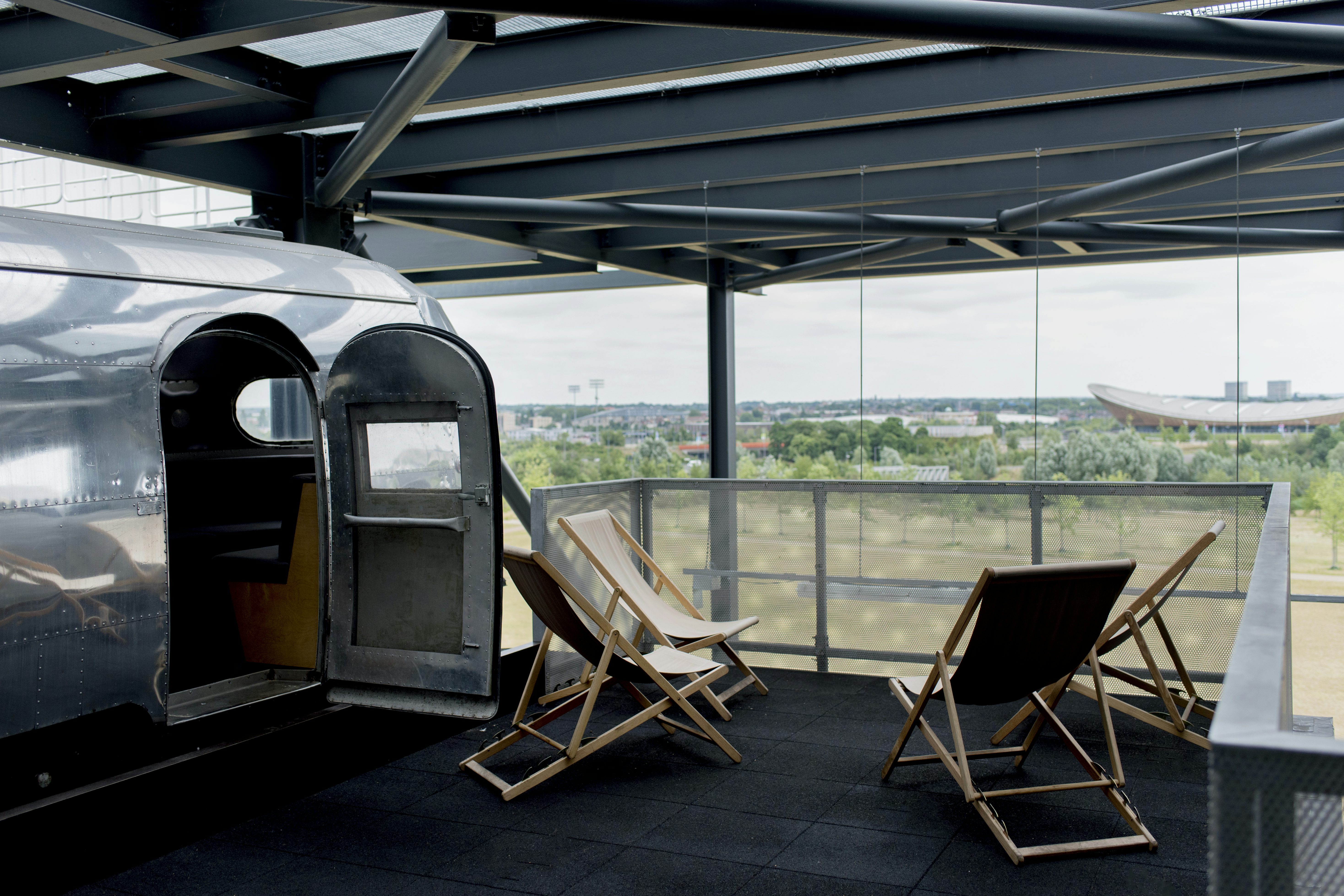 Terrace & Caravan 2