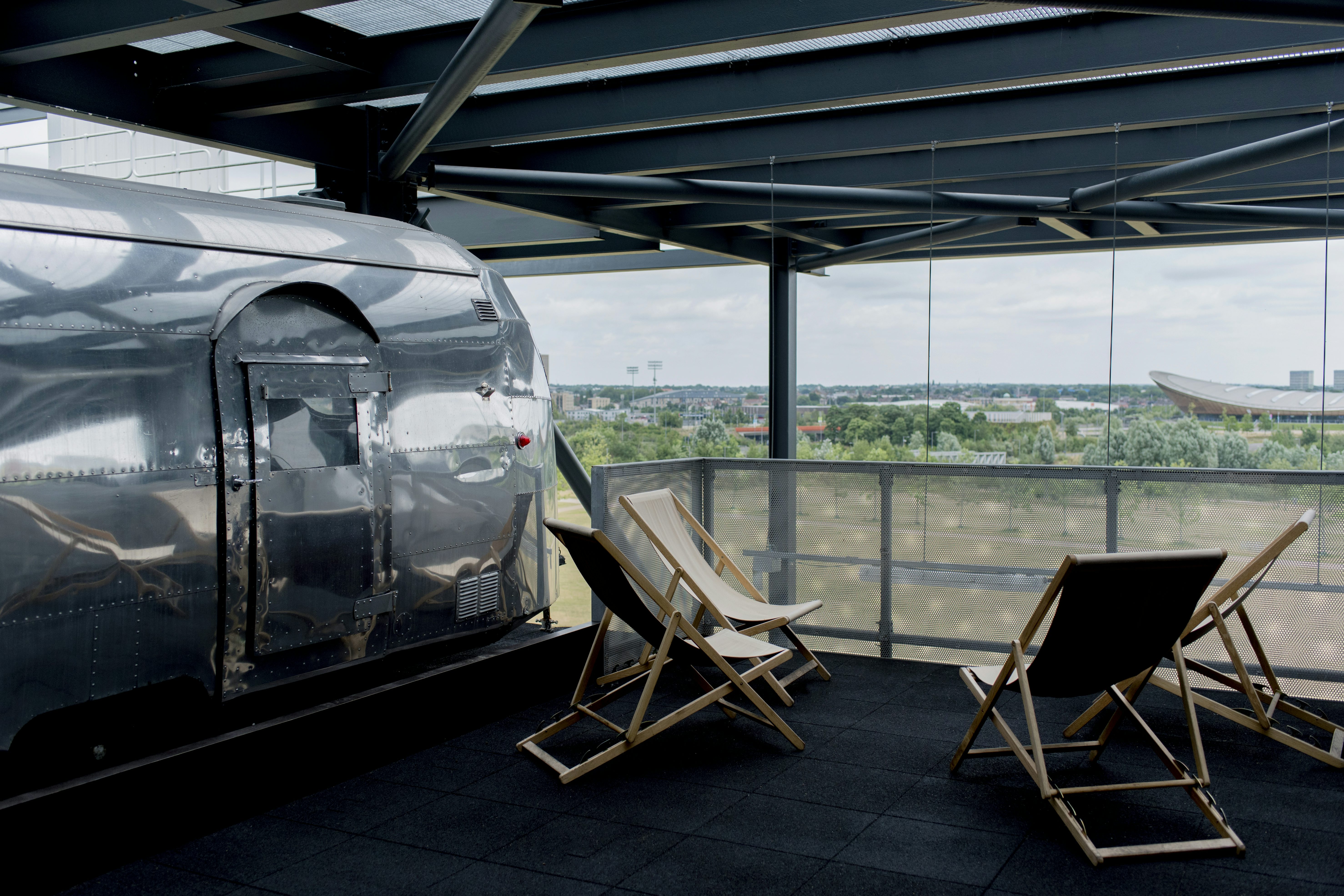 Terrace & Caravan 0
