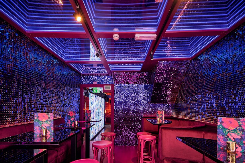 Hendrix Room 0