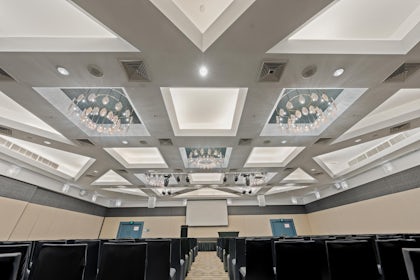The Norfolk Room 8