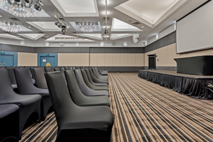 The Norfolk Room 6