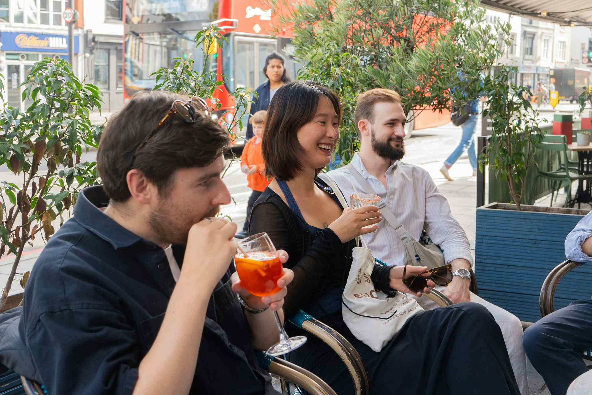 Cosy Living Room & Cocktail Bar  18