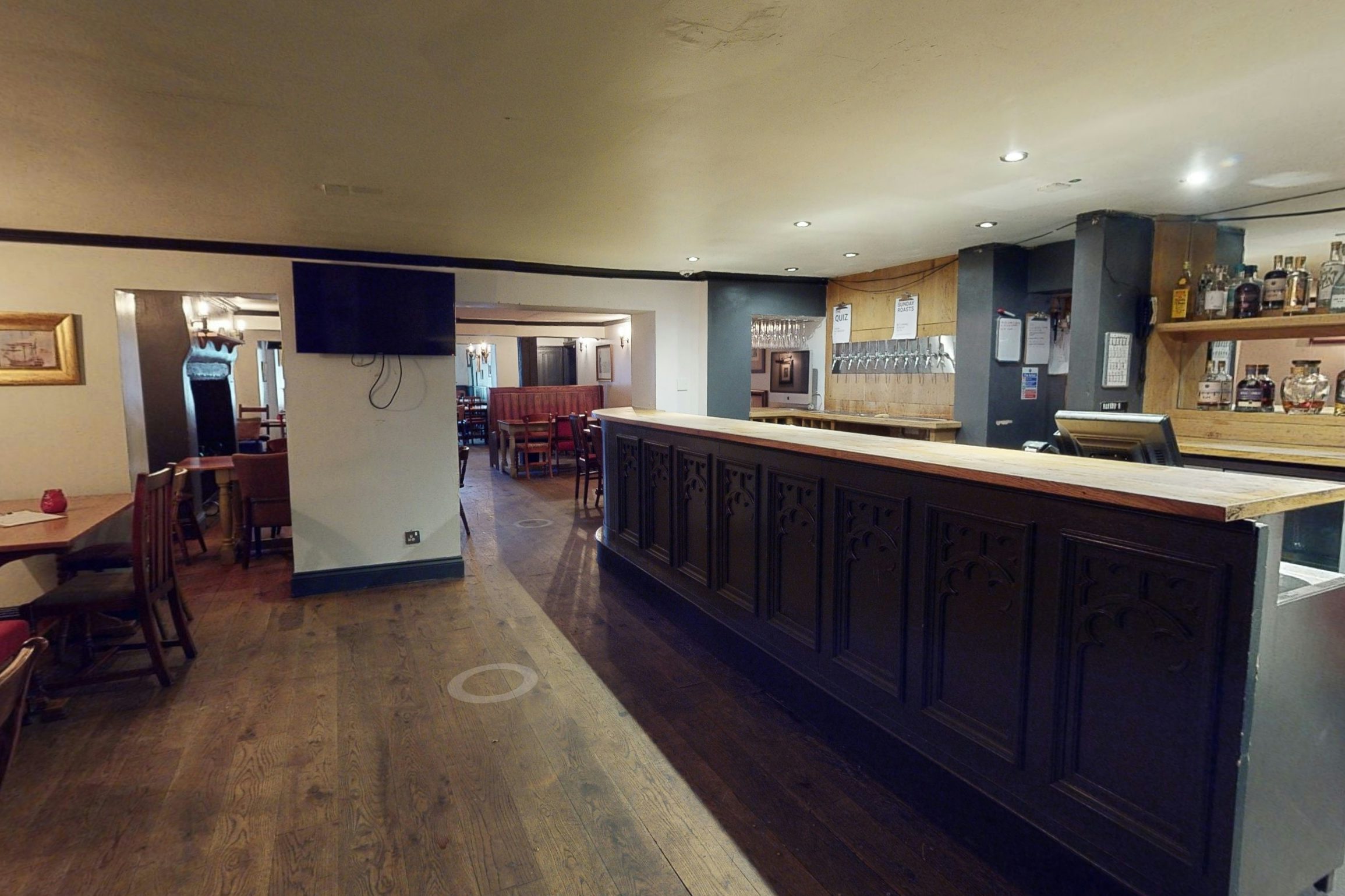 The Famous Royal Navy Volunteer - Restaurant 0