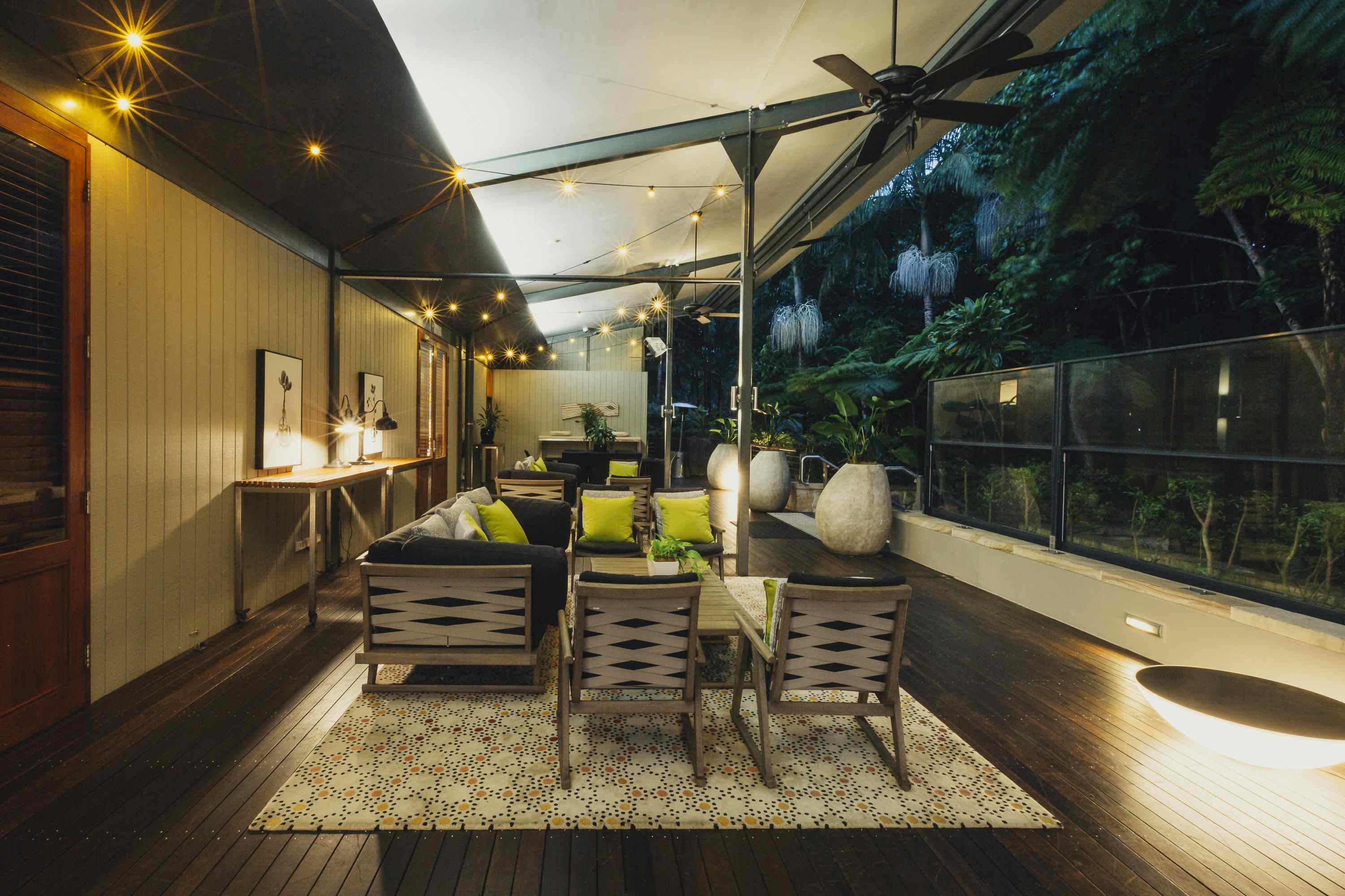 Rainforest Verandah 8