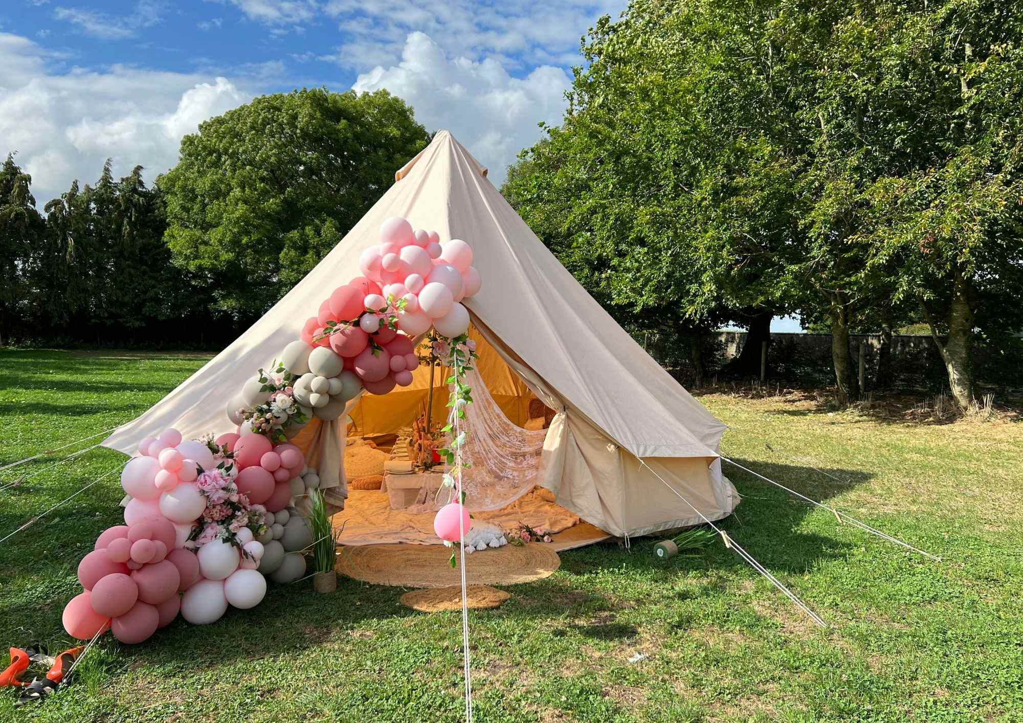 Entire House & Entertainment Barn Rental  3