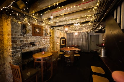 Cellar & Laneway 1