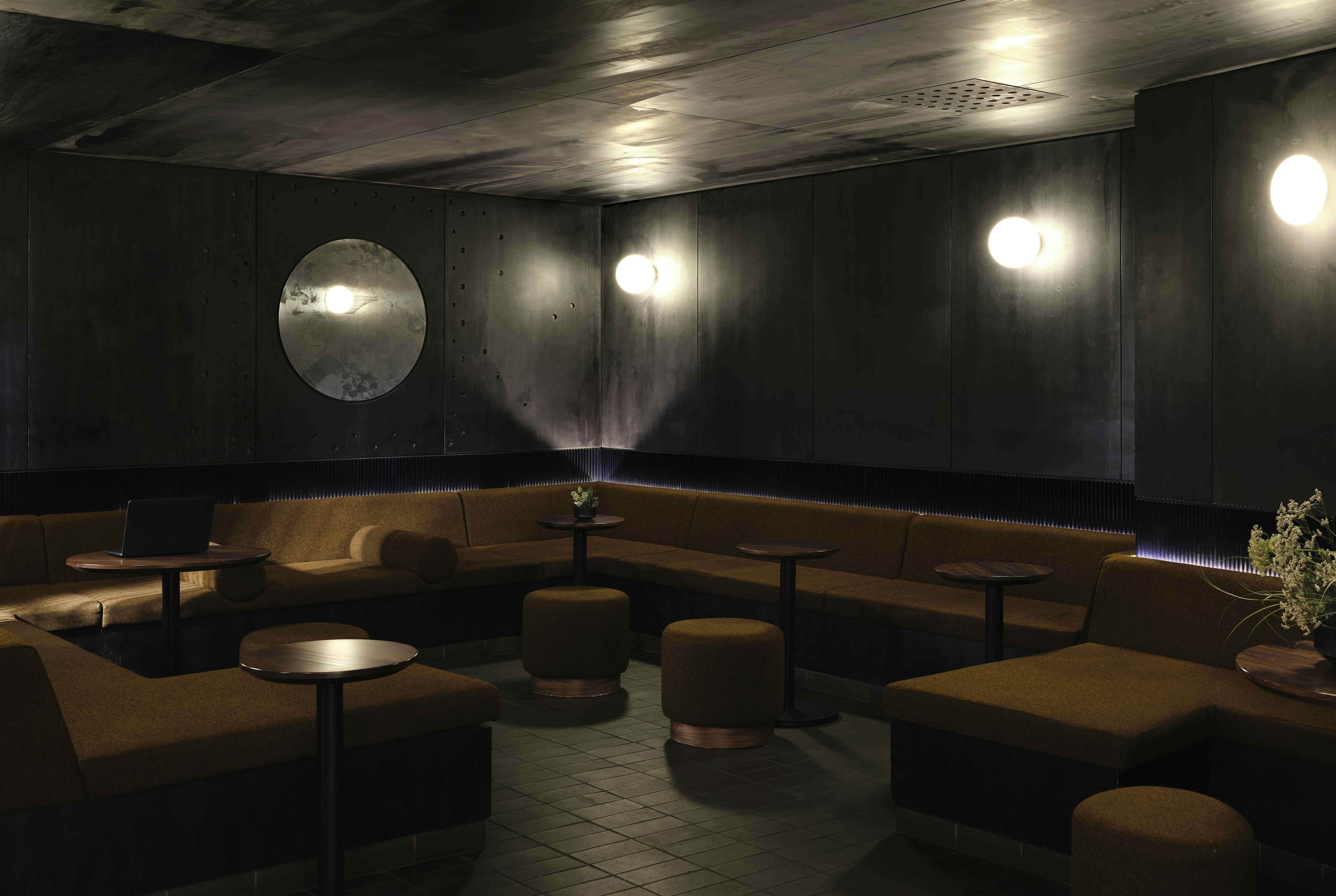 Exclusive or Semi Exclusive Hire 1