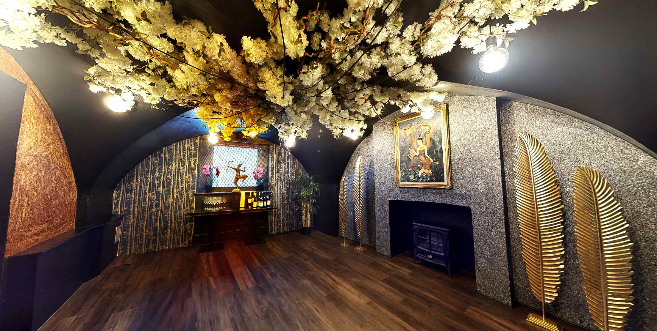 The Copper Blossom Room & Lounge 8