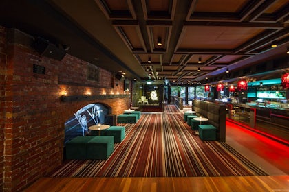 Lounge 1