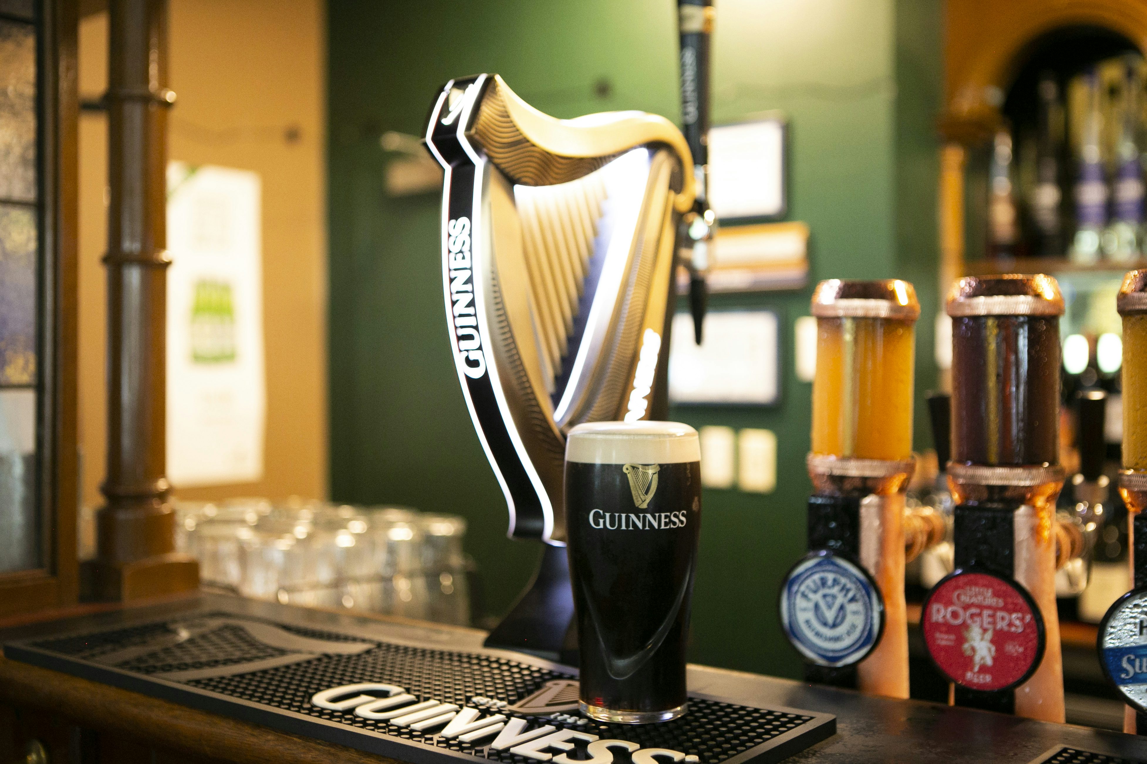 Fenians Irish Pub 3