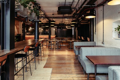 The Lounge 6