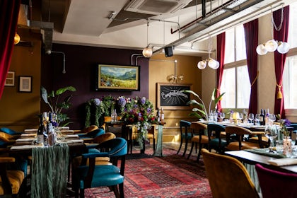 The Dining Carriage 1