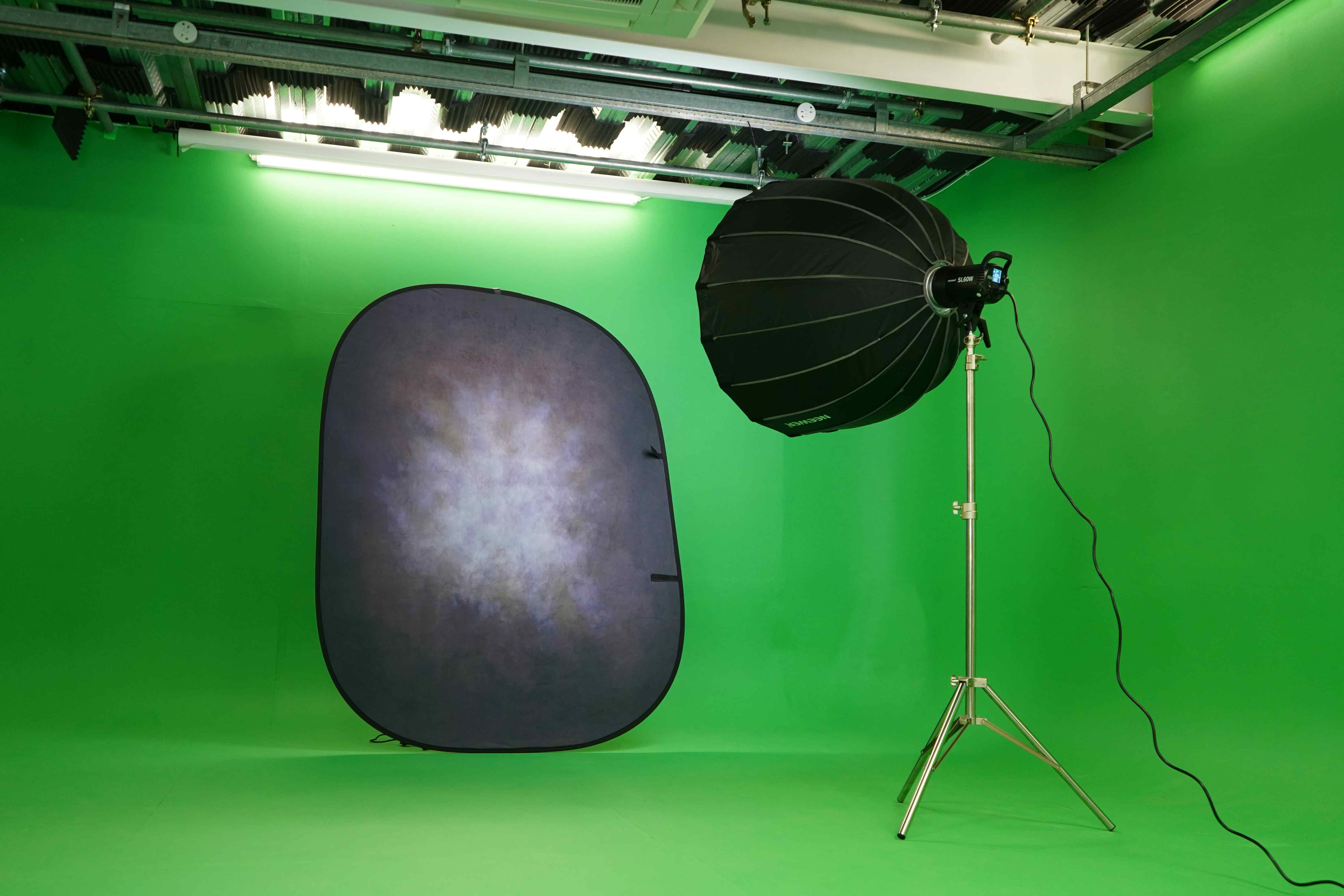 Hire A&B FILMS STUDIO, A&B Films Studio, London • HeadBox