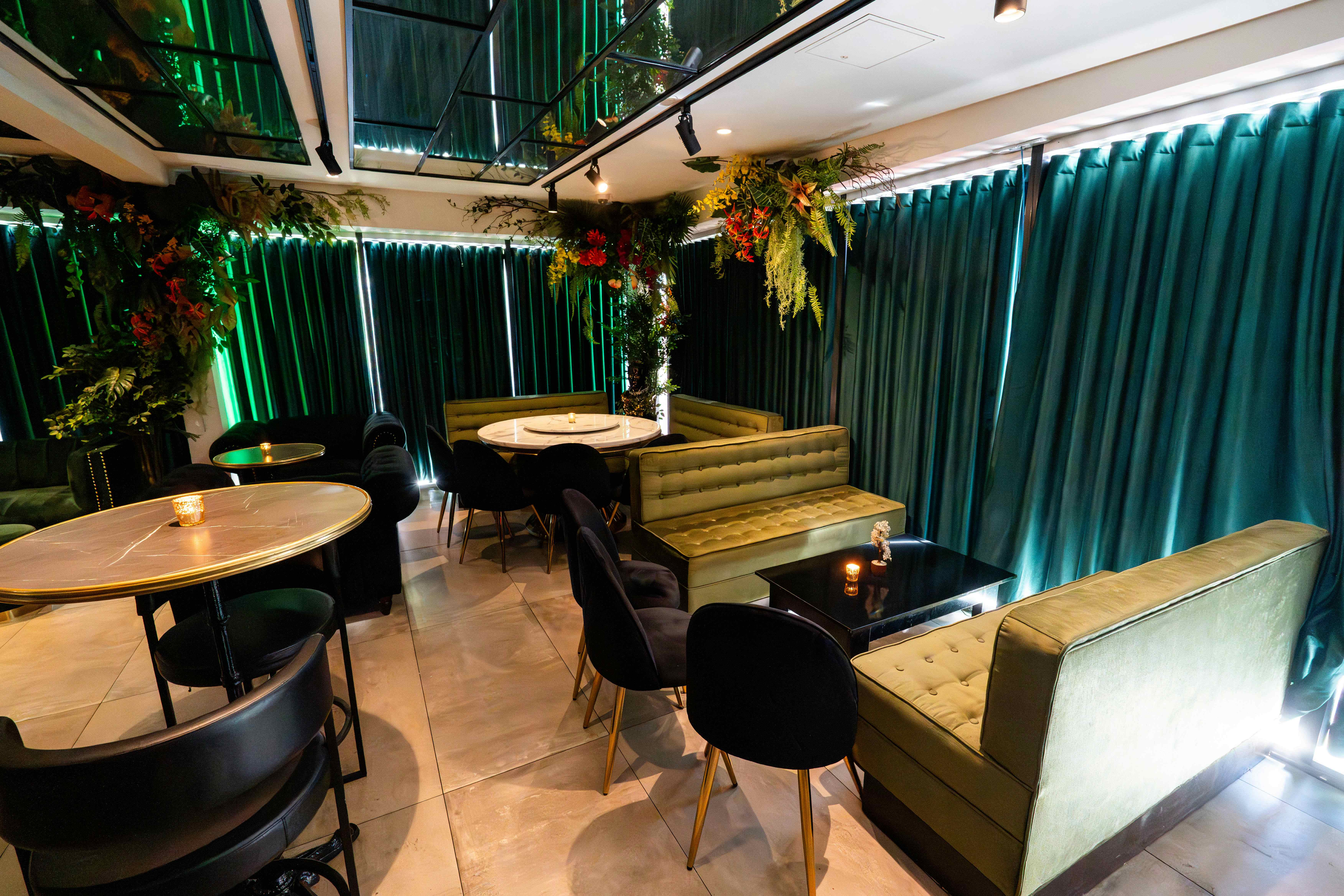 Upstairs Exclusive 1