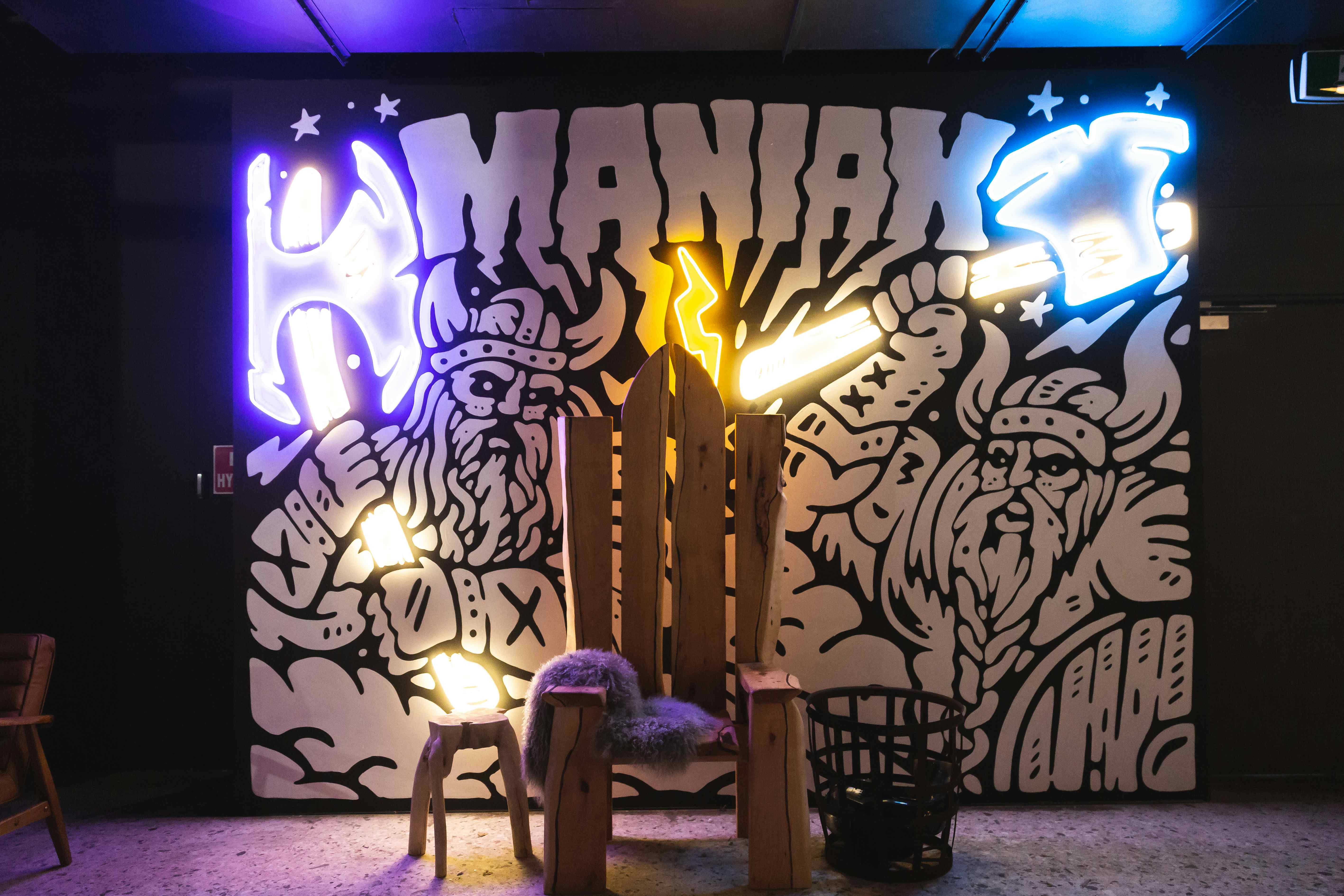 MANIAX Axe Throwing - Melbourne CBD 1
