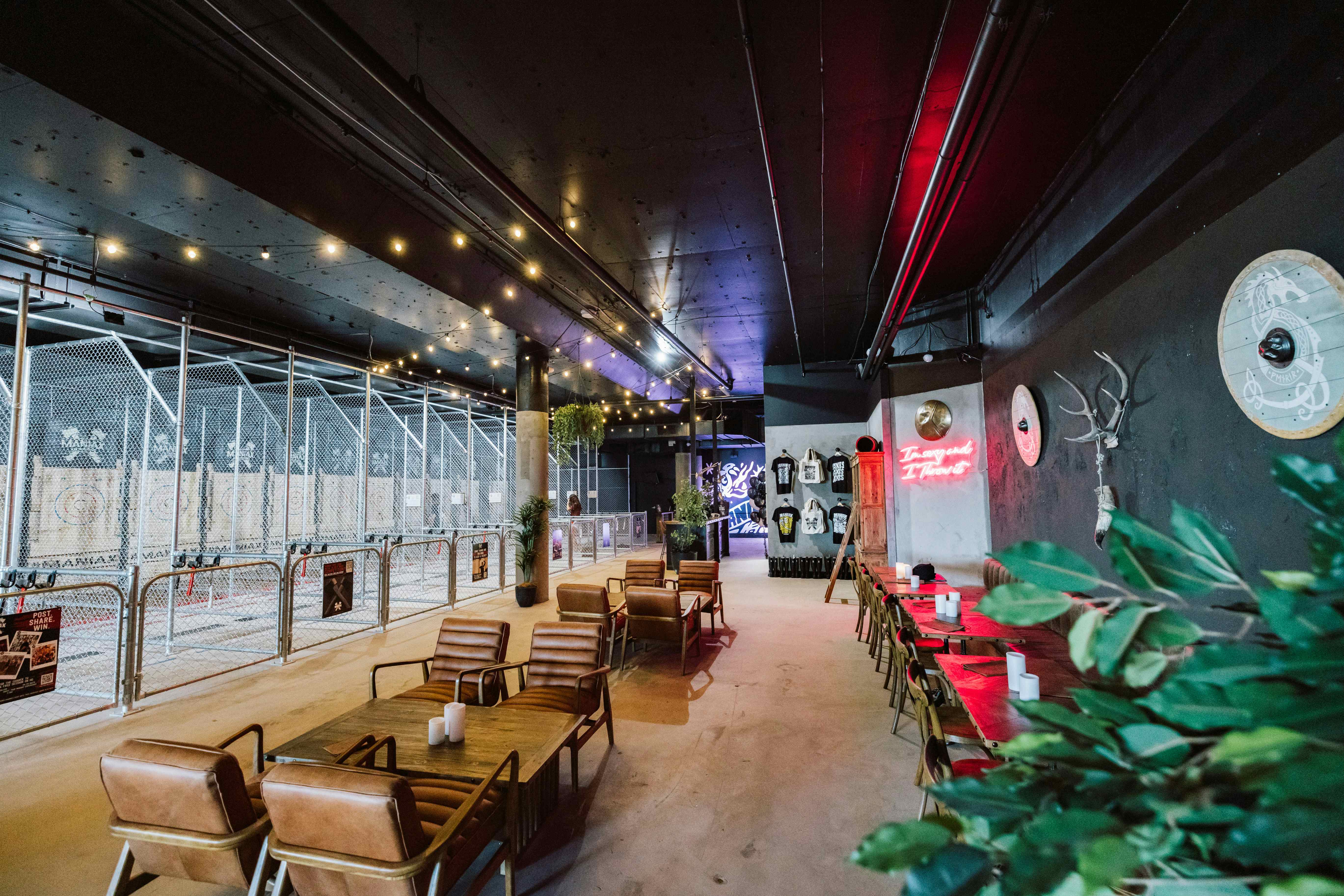 MANIAX Axe Throwing - Gold Coast