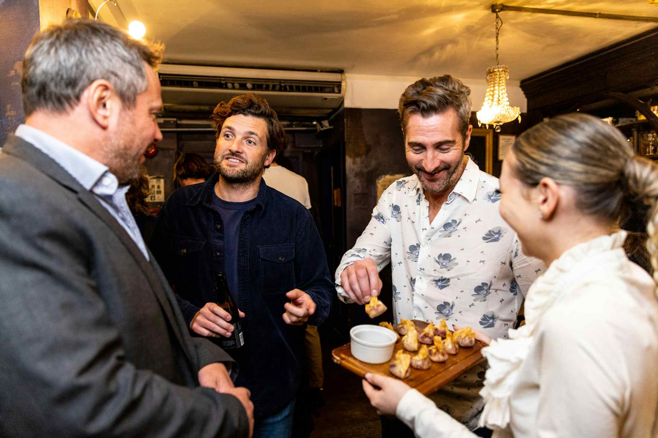 Christmas Hire, Exclusive 15