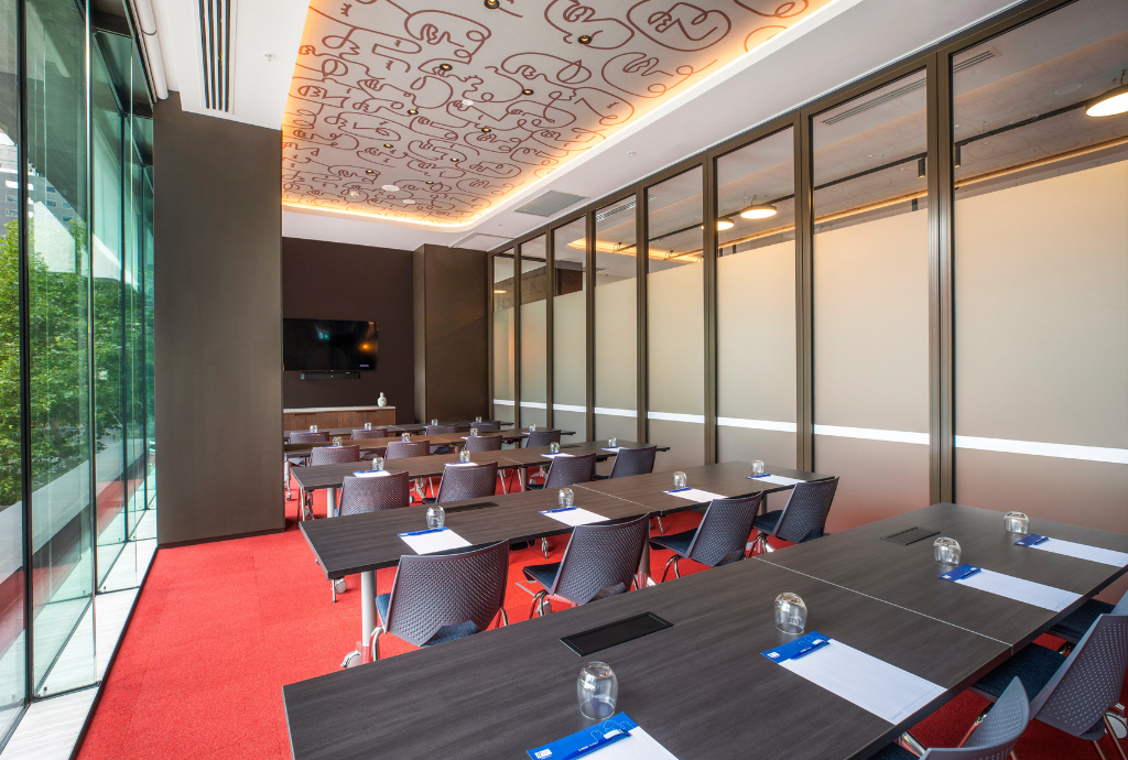 St Augustine & Tramway Room 1