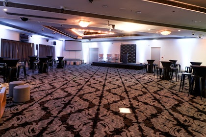 Lotus Room 3