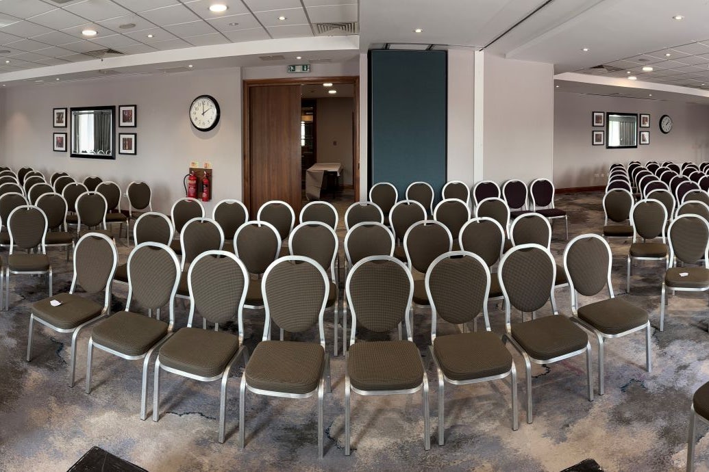 Holiday Inn Stevenage 5