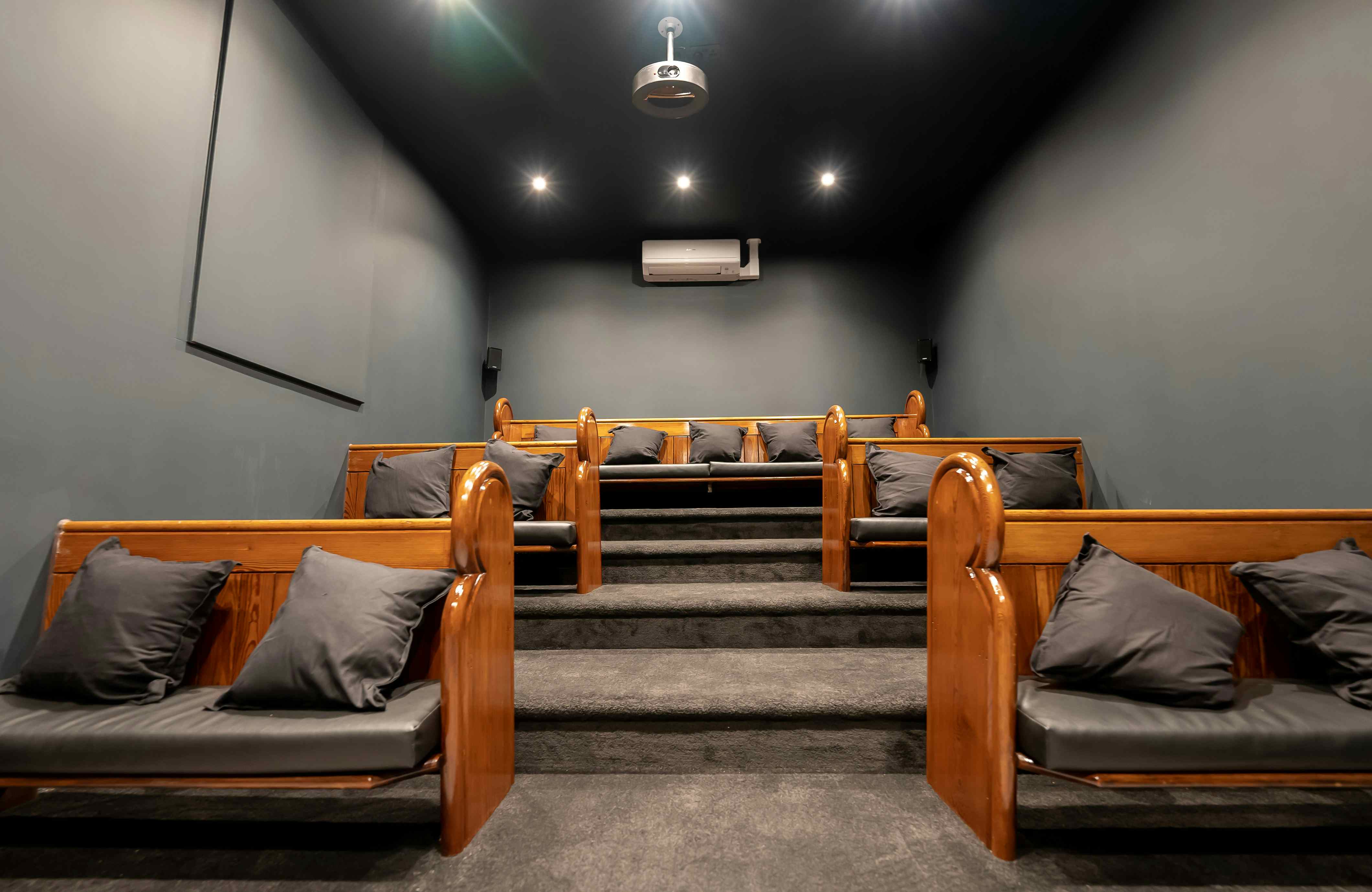 The Arch Workspace AV Room 1