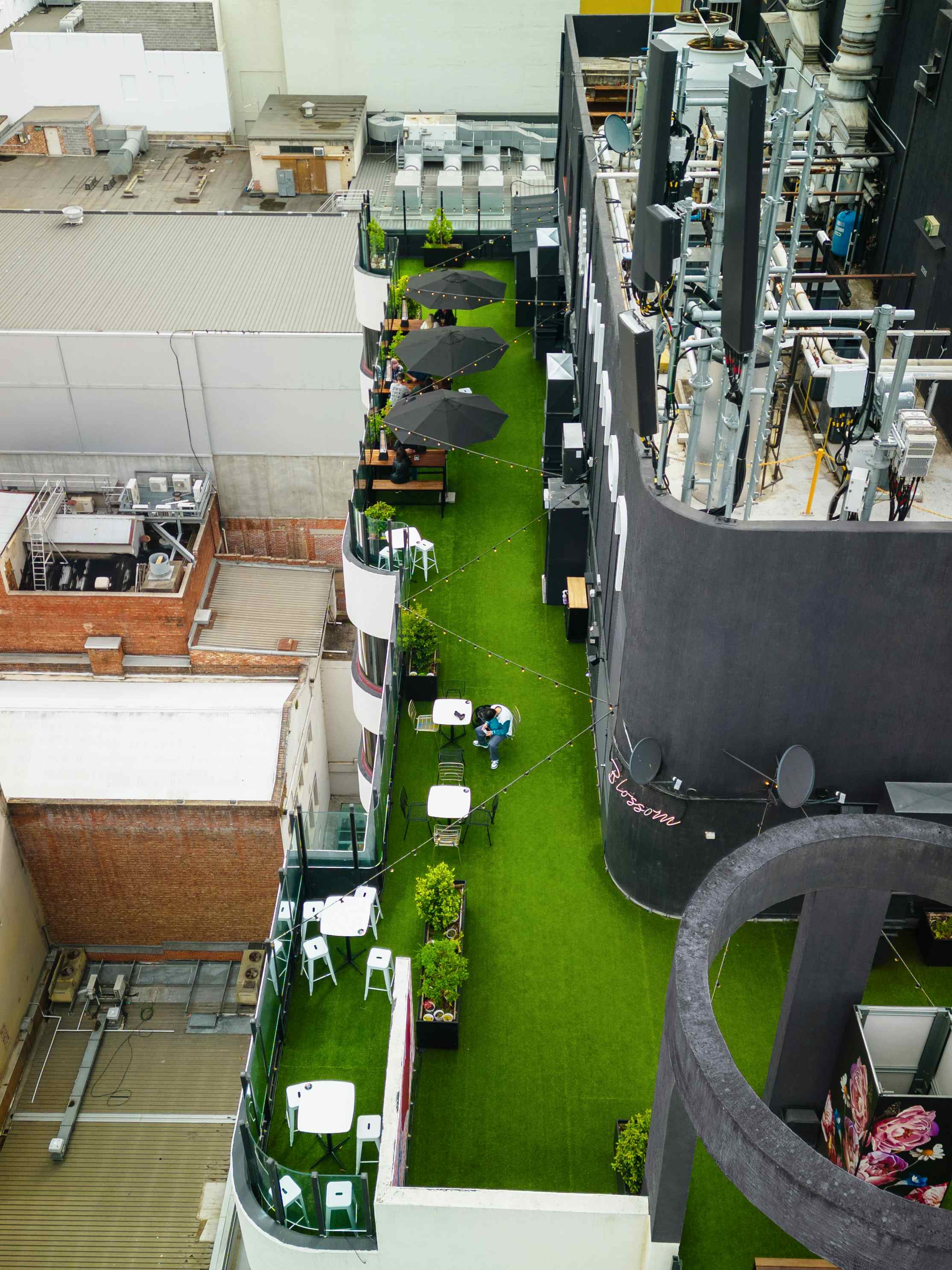 Blossom Rooftop Bar 8