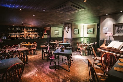 Quirky Meeting/Workshop Location 1