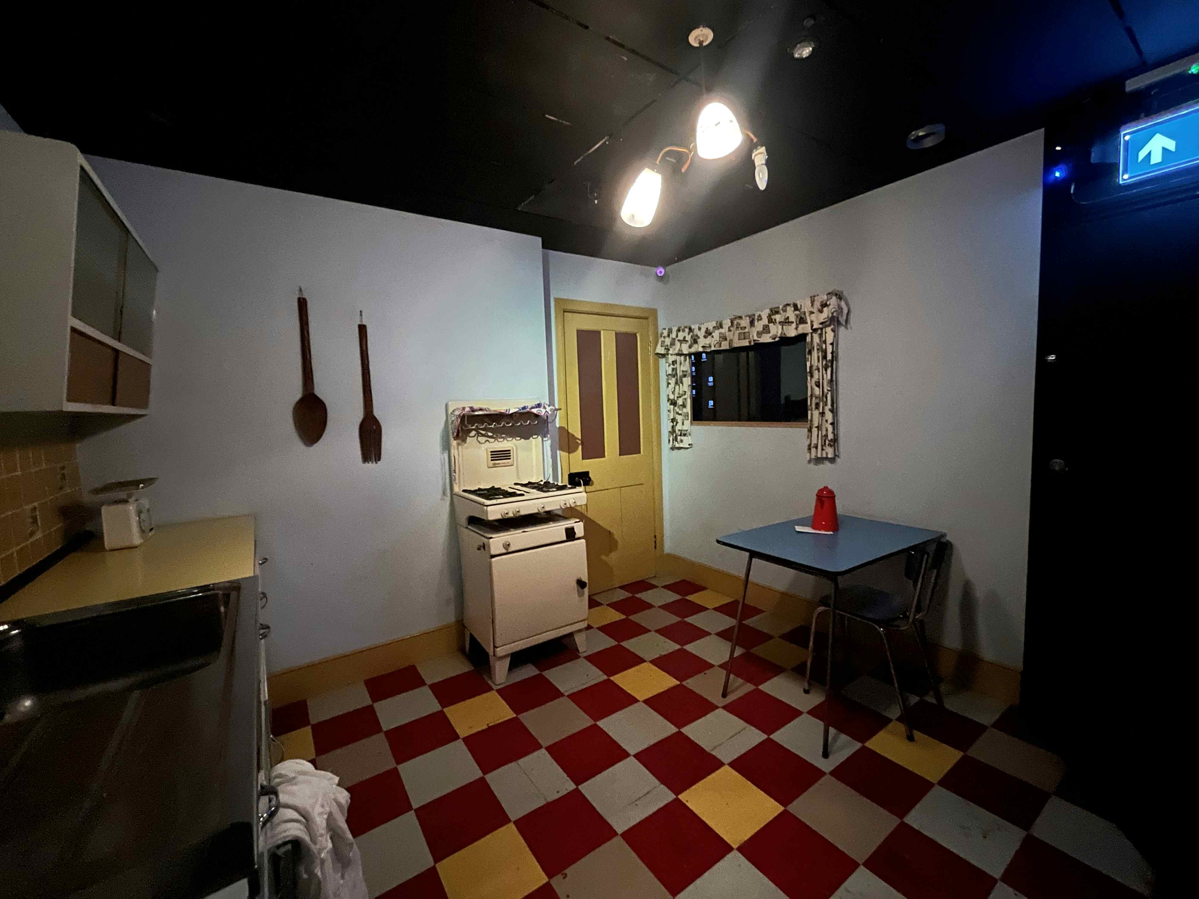 Retro Venue for shoots and events 5