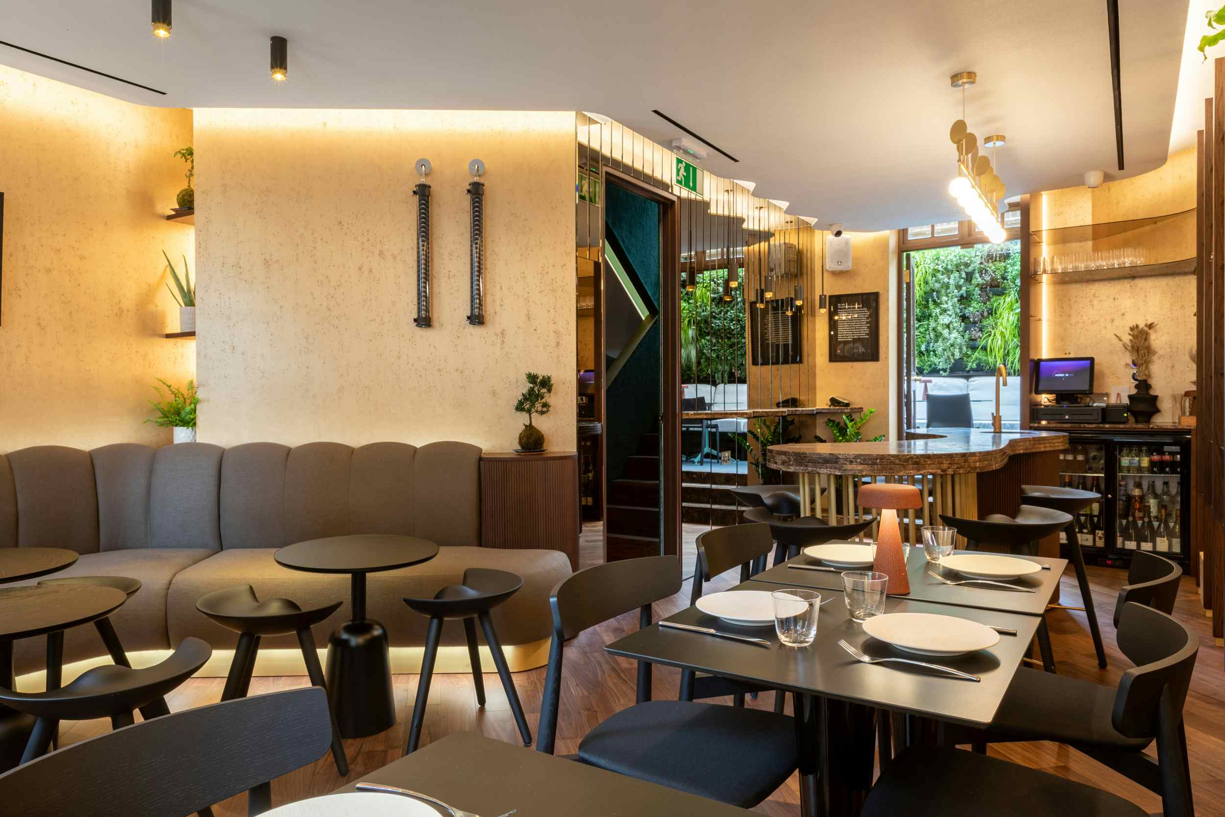 Bantof Champagne Room - with Terrace