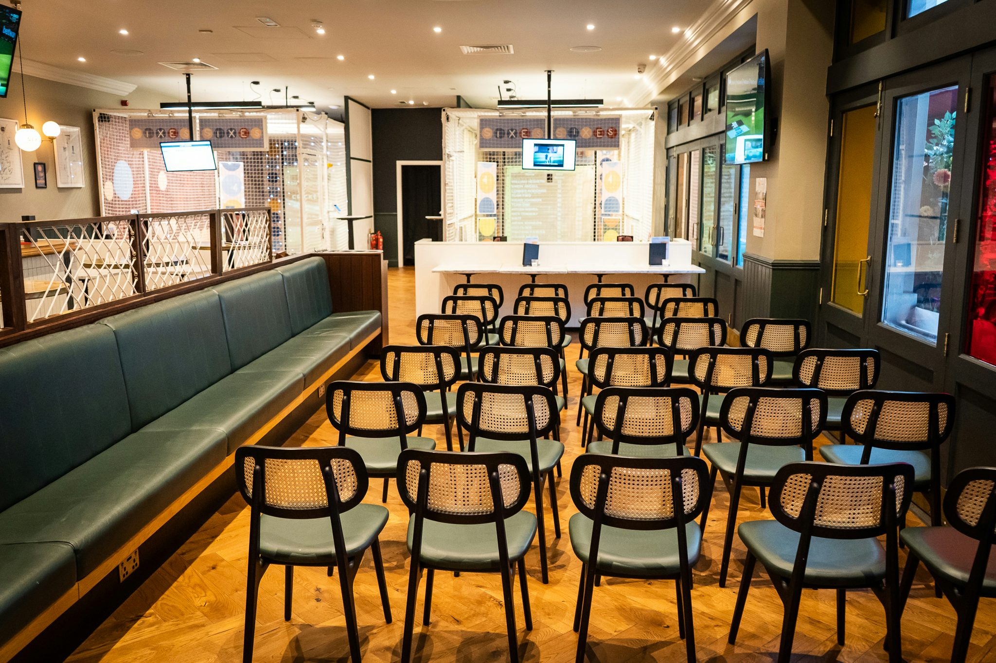 Whole Venue - Meeting / Presentation 1