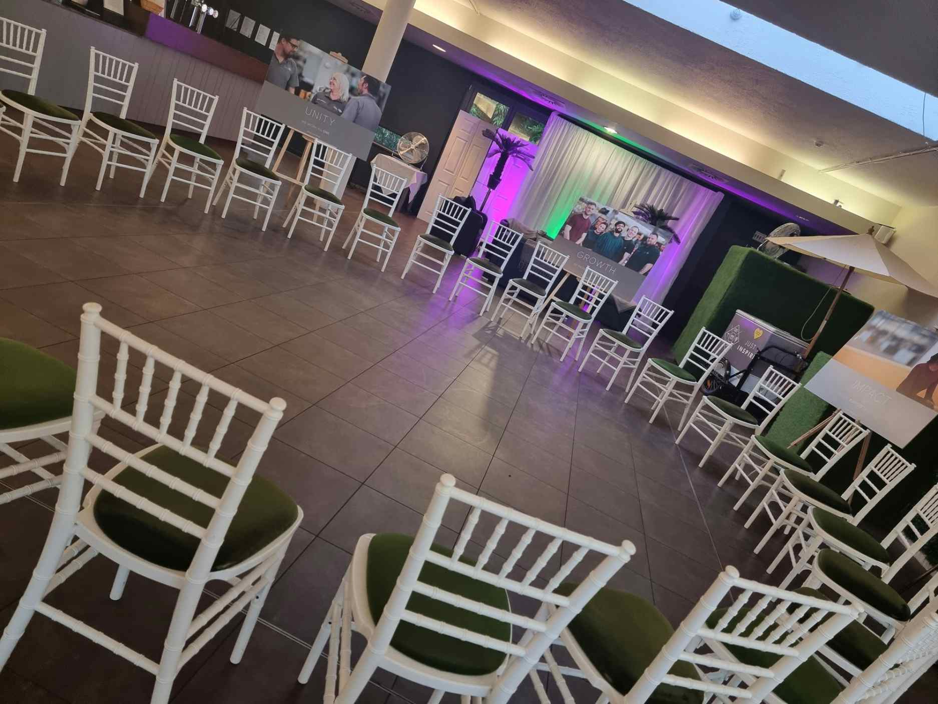 The Riverside Glasshouse 20