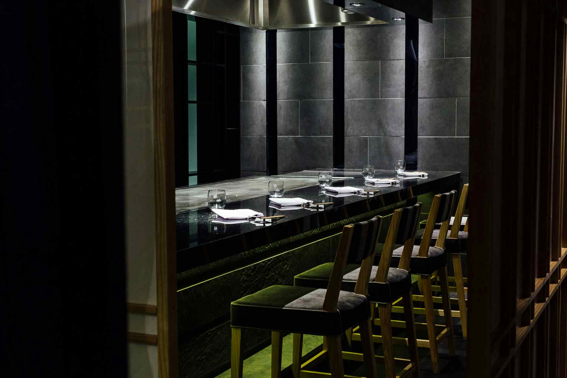 Teppanyaki Private Dining Room at Ginza St. James's 1