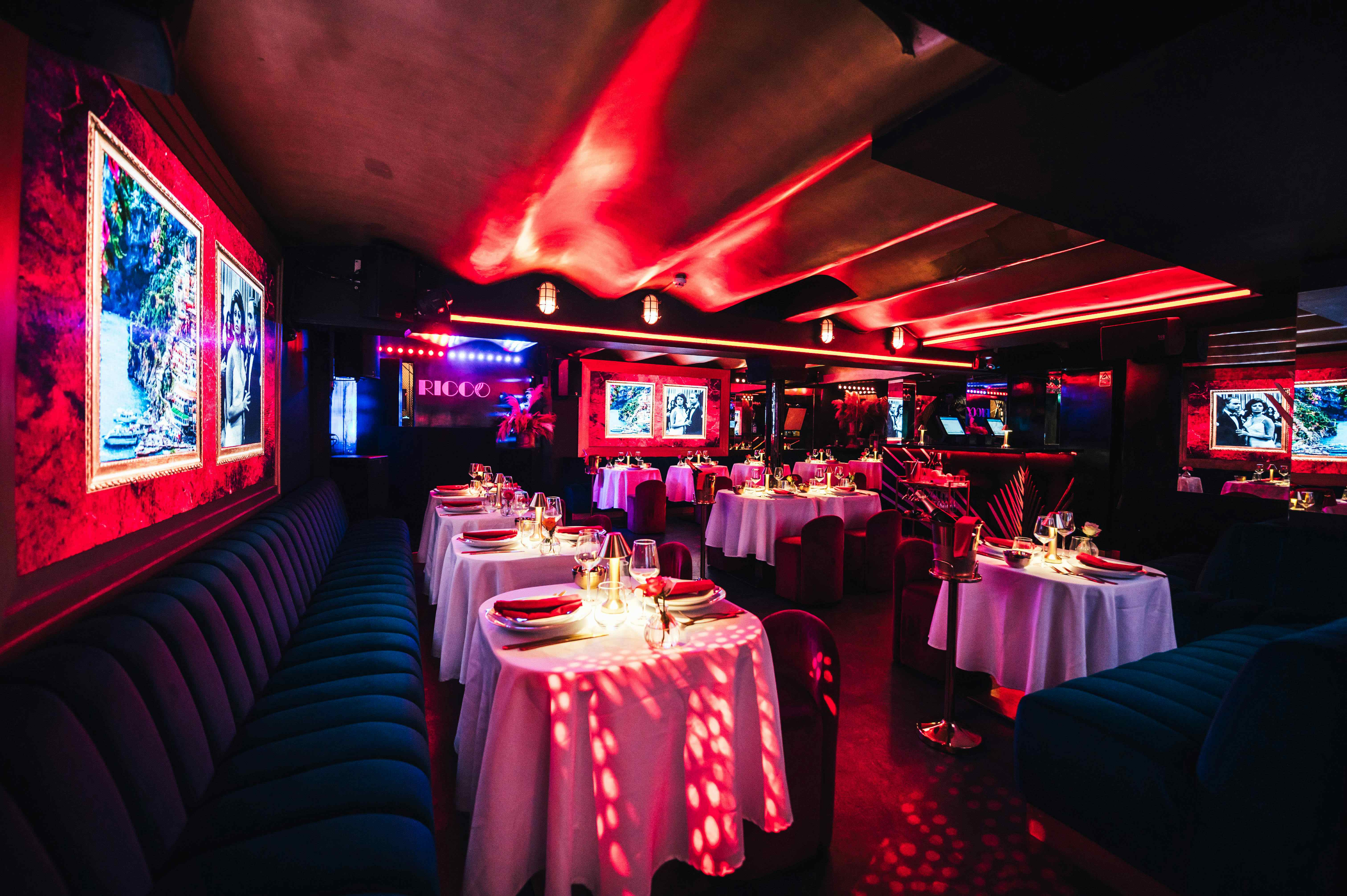 Private Lounge in Kensington  17