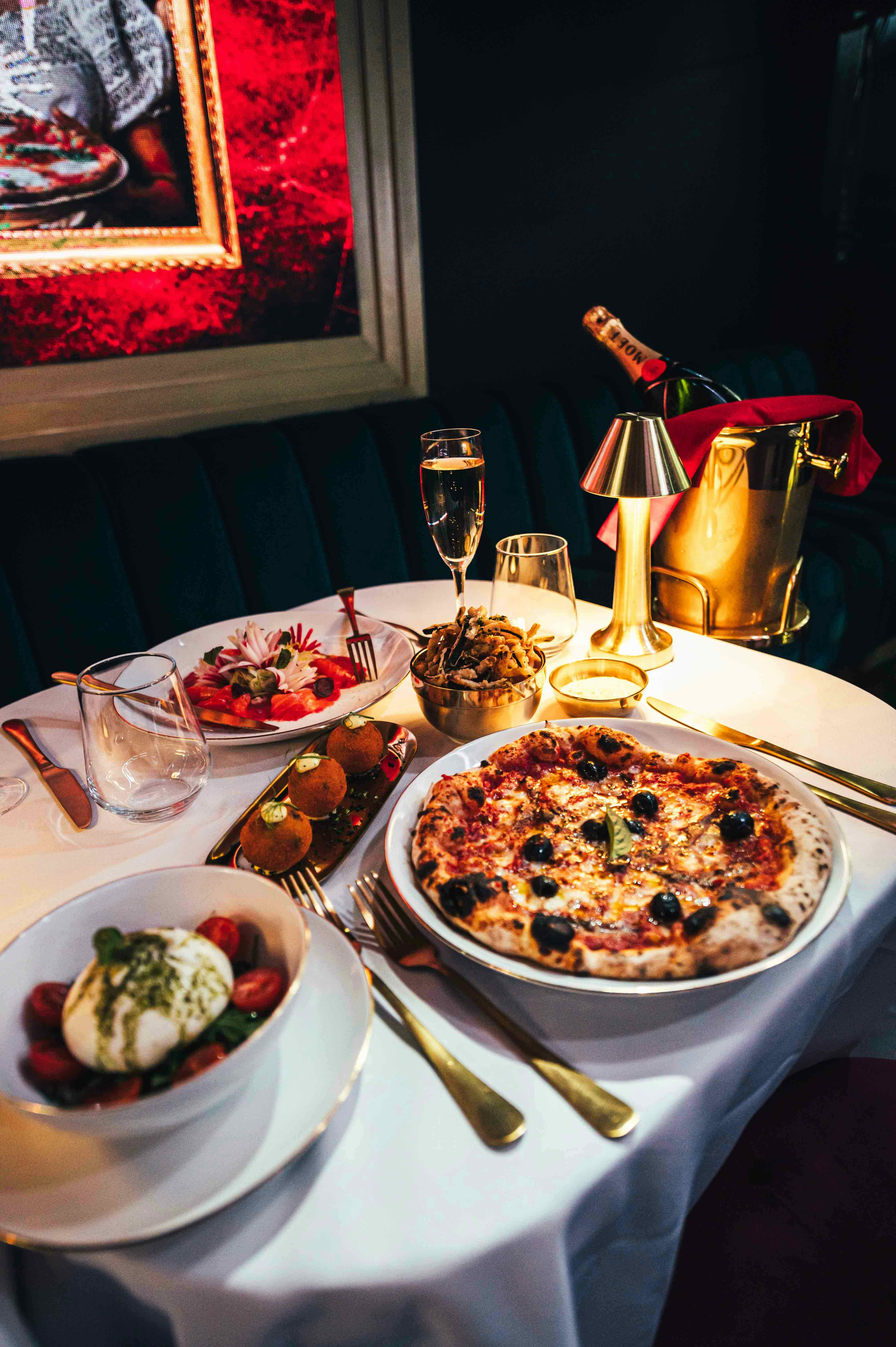 Private Lounge in Kensington  16