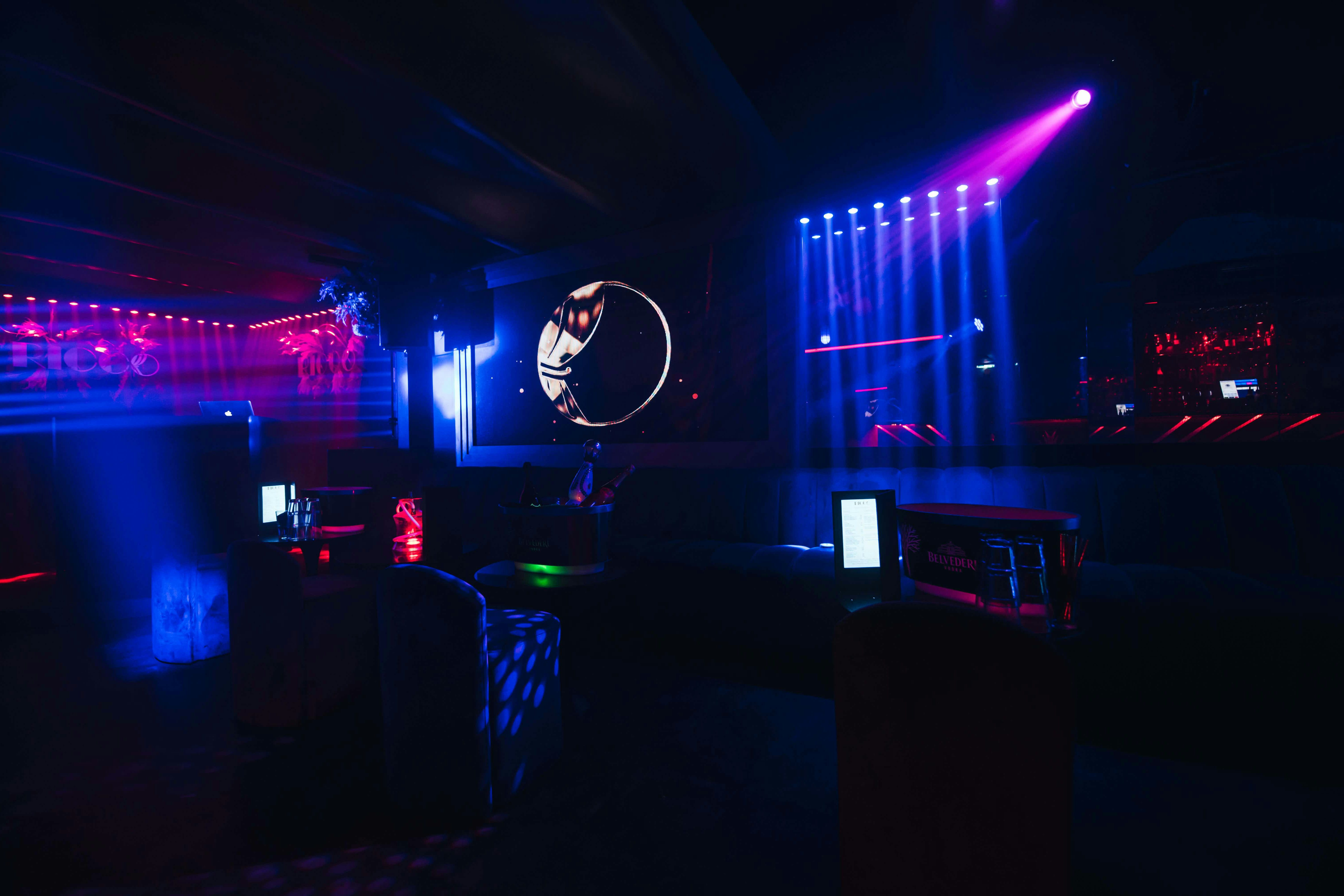 Private Lounge in Kensington 8