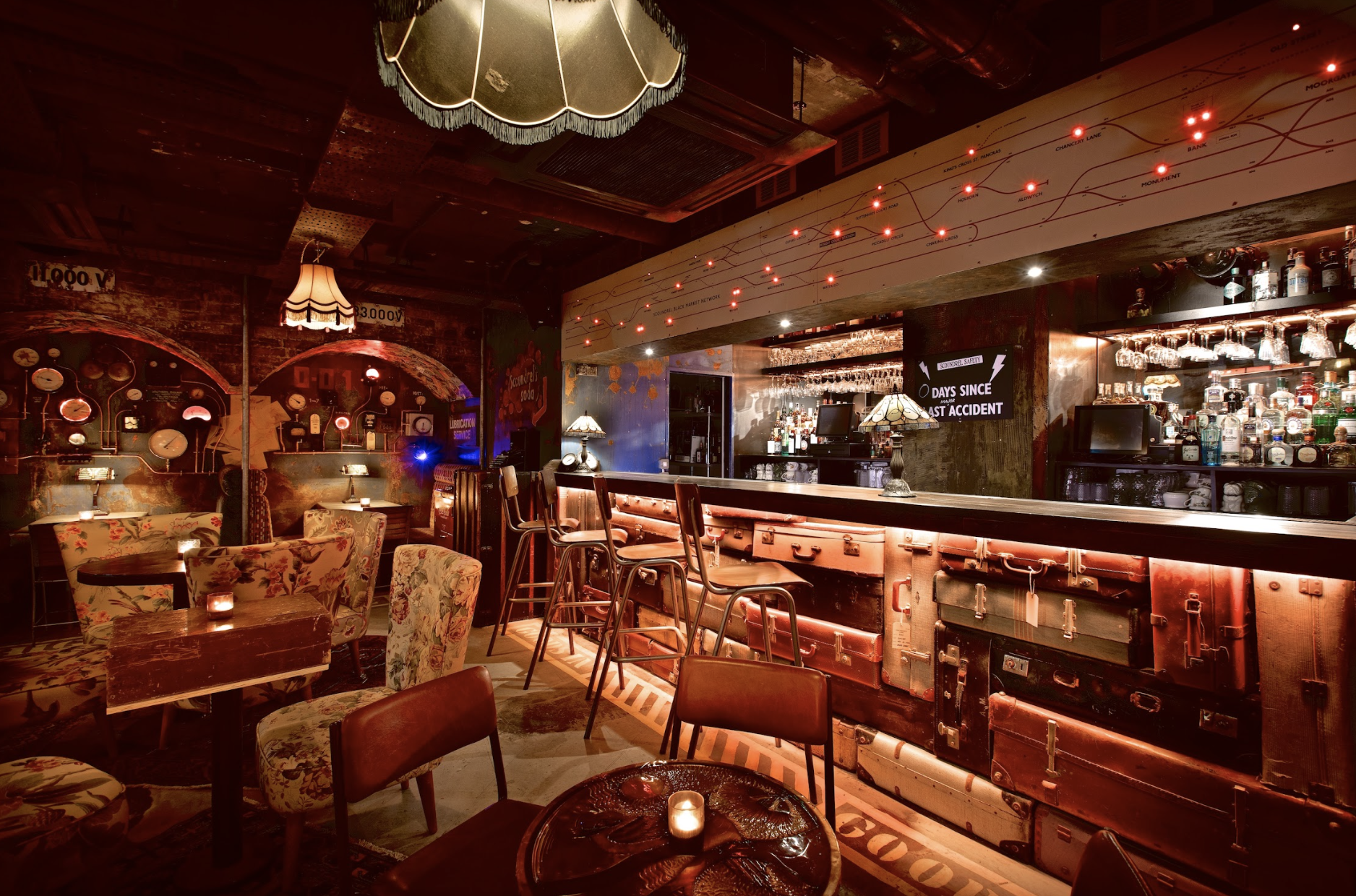 Ticket Hall & Southbound Platform 5