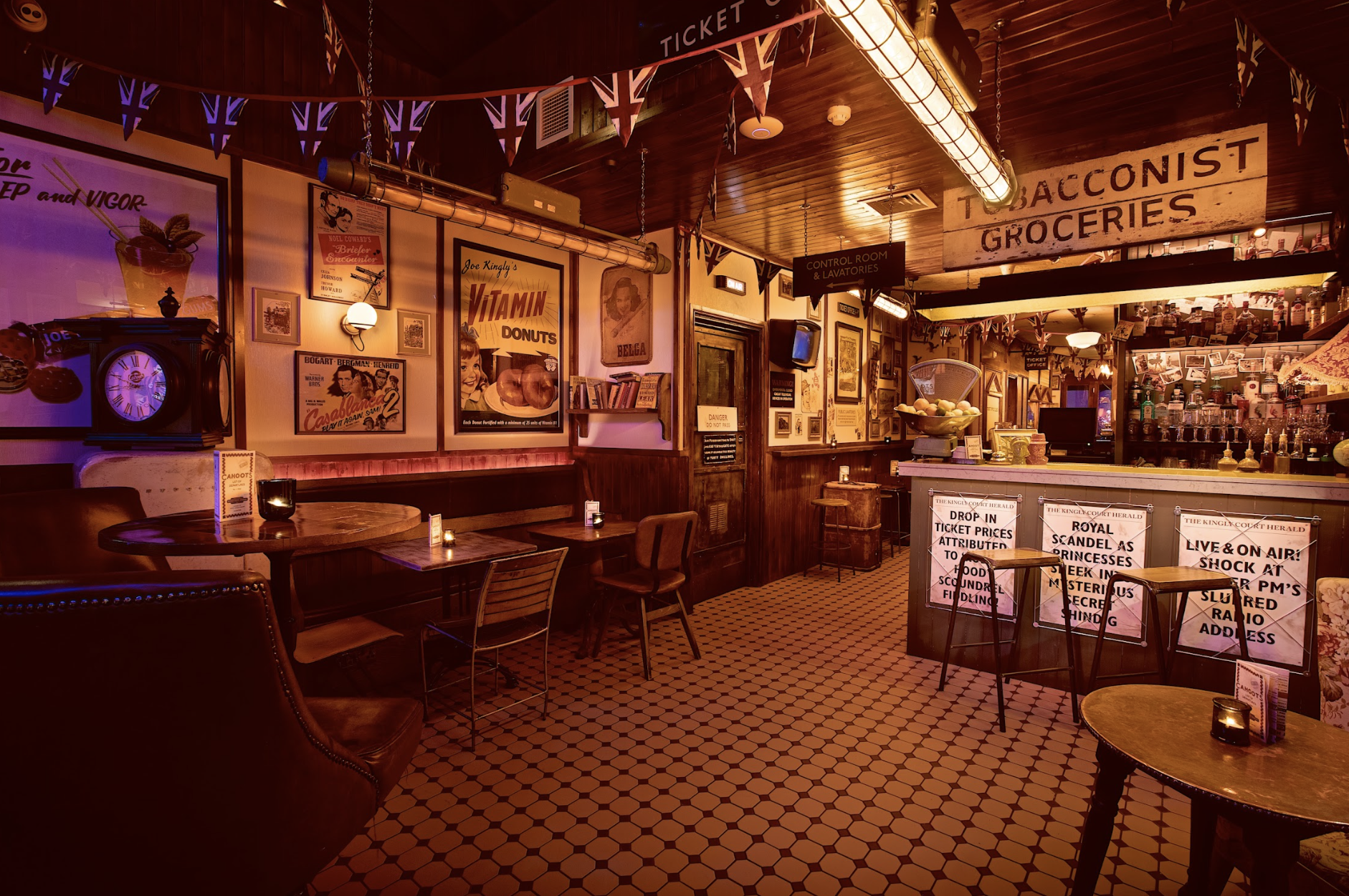 Ticket Hall & Southbound Platform 1