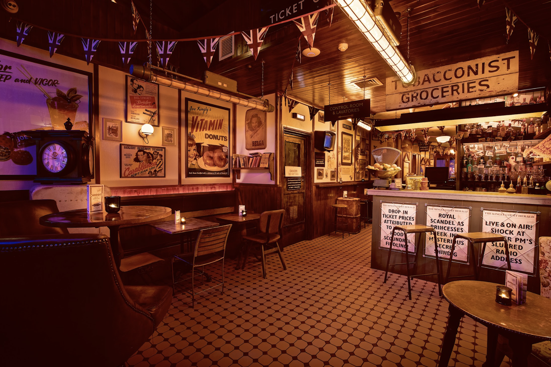 Ticket Hall & Southbound Platform 1