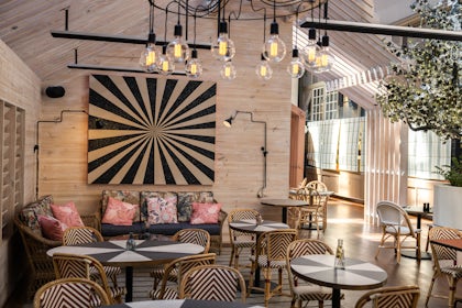 Alibi Bar 5