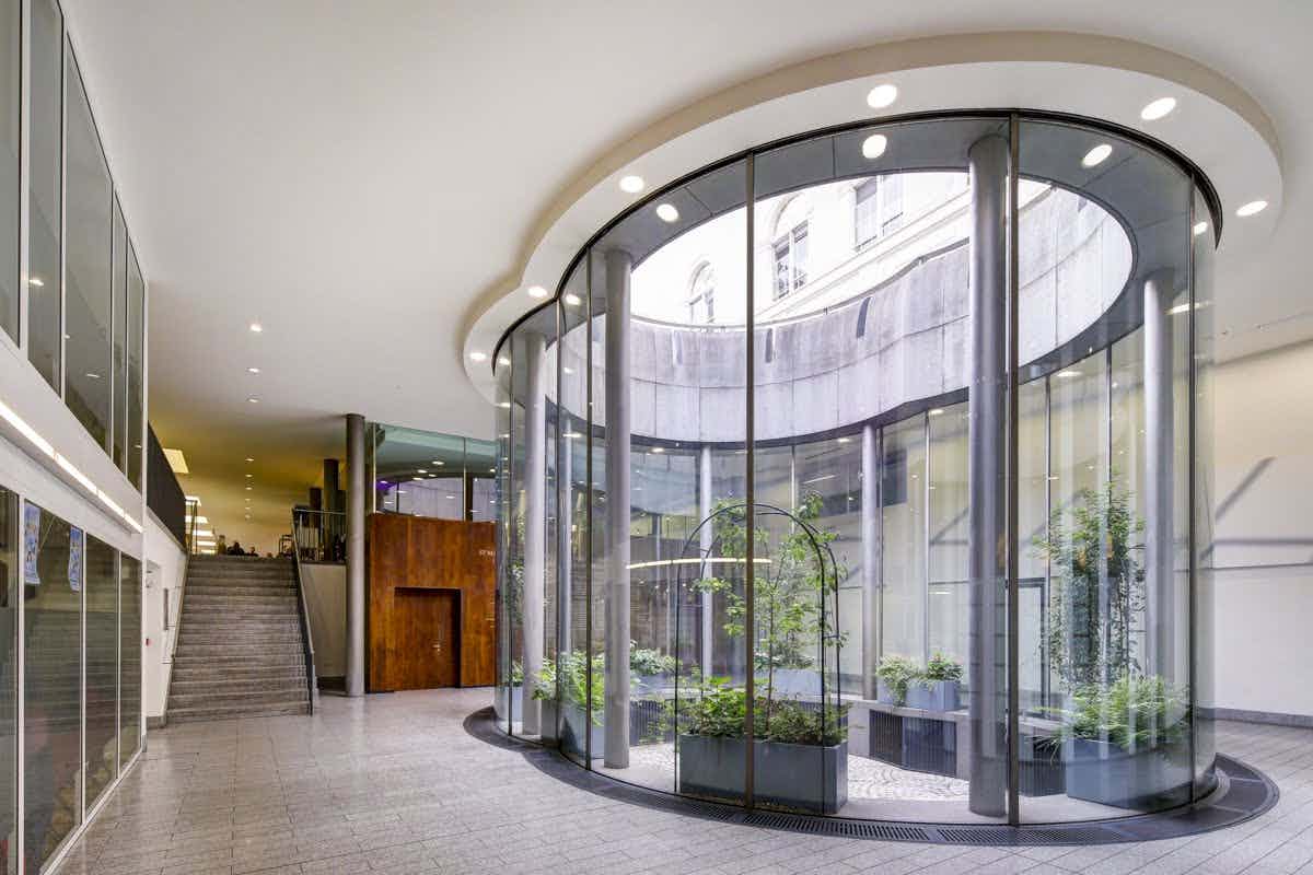 St Martin's Hall & Lightwell - Dining 4