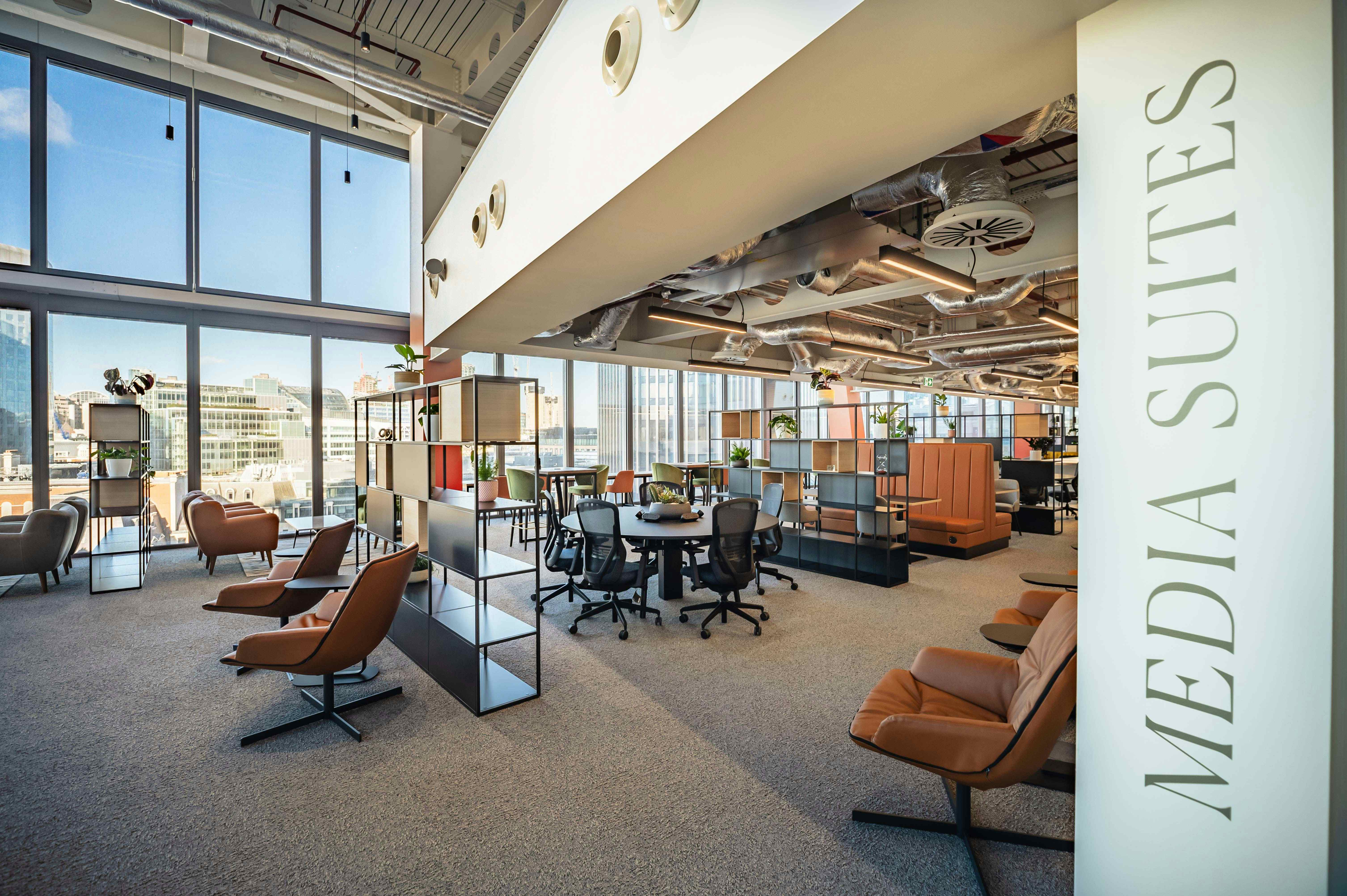 Isaac Newton Meeting Room 8