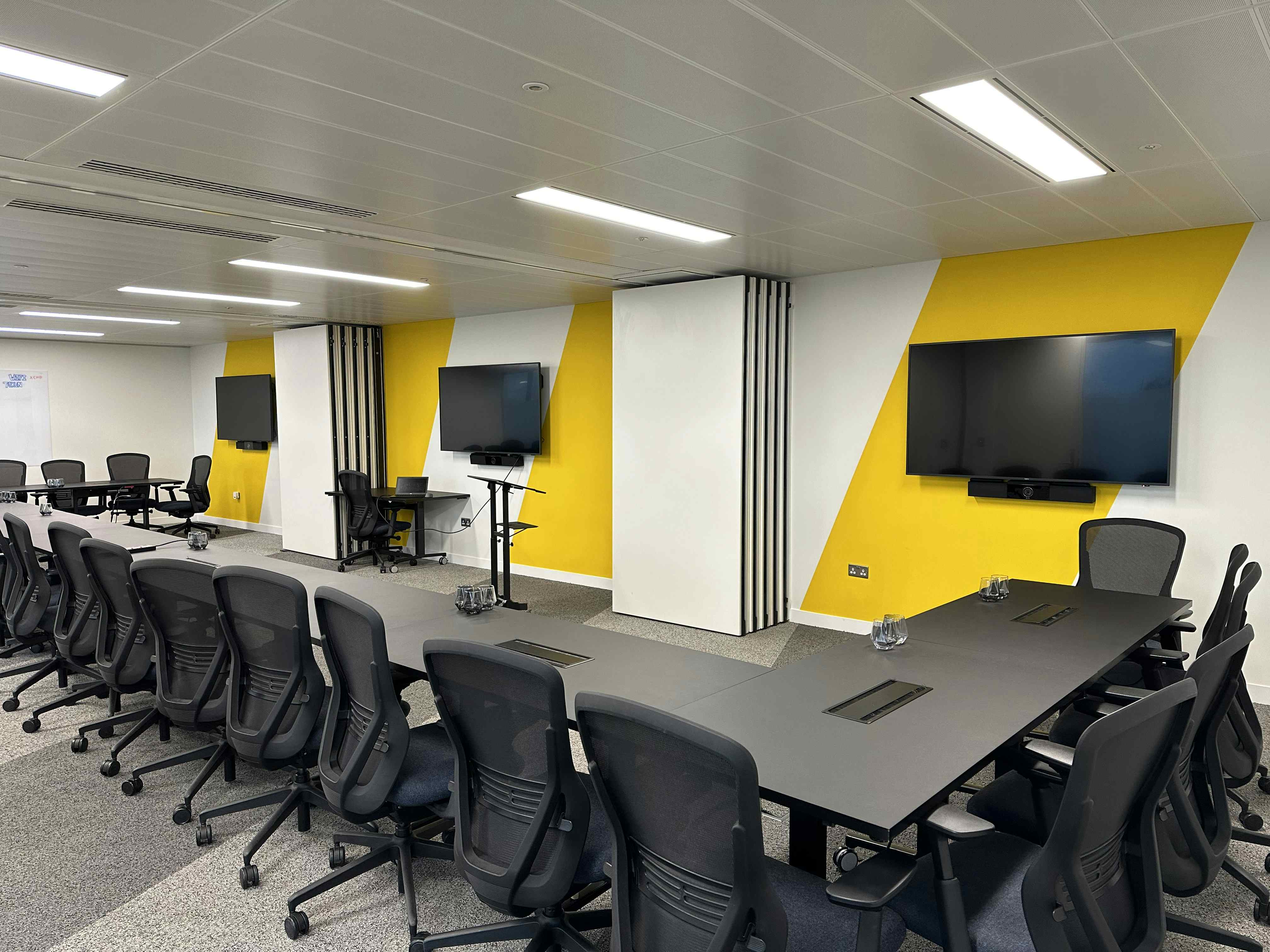 Isaac Newton Meeting Room 6