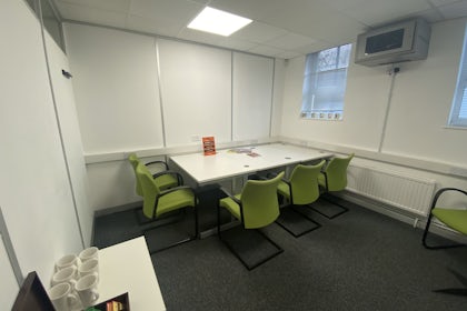 The Hove Suite 1