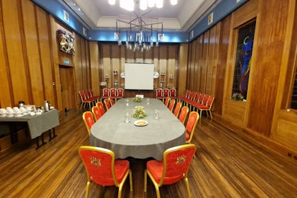 The Livery Hall 13